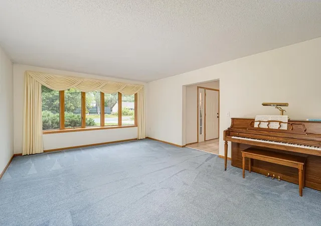 Photo 4 of Single family home for sale at 9508 Riverview Ave, Minneapolis, MN 55425 | MLS# 7143419 | Listing updated on 2026-10-08