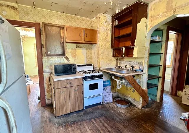 Photo 3 of Single family home for sale at 1523 4th Street Ne, Minneapolis, MN 55413 | MLS# 7143446 | Listing updated on 2026-09-18