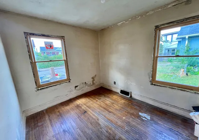 Photo 3 of Single family home for sale at 1523 4th Street NE, Minneapolis, MN 55413 | MLS# 7143446 | Listing updated on 2026-09-18