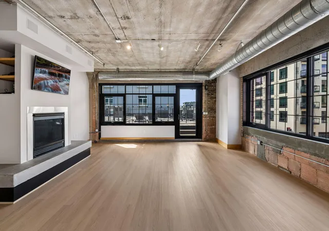 Listing Photo 4 - Condo for sale in building located at 525 3Rd St N, Minneapolis, MN 55401 - Unit #314