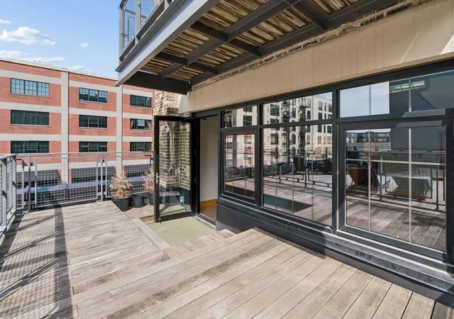 Listing Photo 5 - Condo for sale in building located at 525 3Rd St N, Minneapolis, MN 55401 - Unit #314