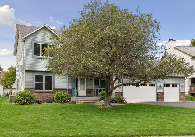 Photo 3 of Single family home for sale at 9119 Nantwick Ridge, Minneapolis, MN 55443 | MLS# 7143458 | Listing updated on 2026-10-02