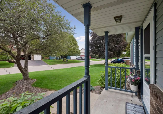 Photo 3 of Single family home for sale at 9119 Nantwick Ridge, Minneapolis, MN 55443 | MLS# 7143458 | Listing updated on 2026-10-02