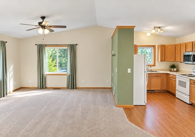 Photo 3 of Single family home for sale at 802 Cora St, Brainerd, MN 56401 | MLS# 7143477 | Listing updated on 2026-09-23