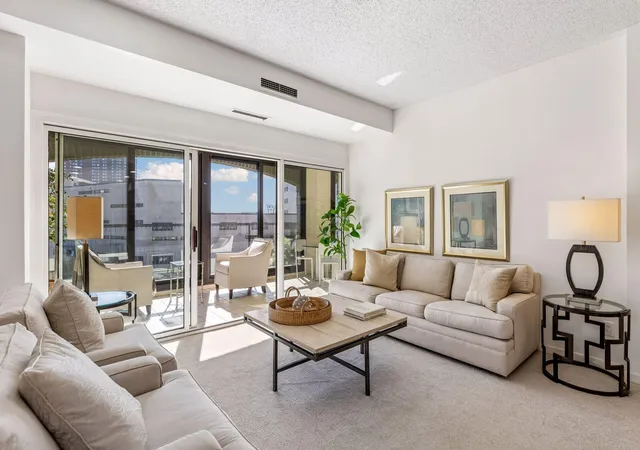 Photo 2 of Condo for sale at 1201 Yale Pl #407, Minneapolis, MN 55403 | MLS# 7143487 | Listing updated on 2026-09-13