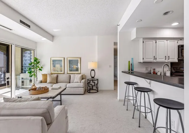 Photo 3 of Condo for sale at 1201 Yale Pl #407, Minneapolis, MN 55403 | MLS# 7143487 | Listing updated on 2026-09-13