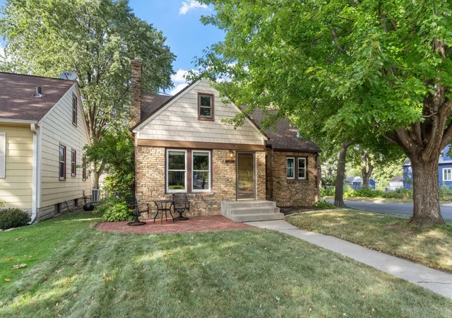 Photo 1 of Single family home for sale at 1161 Van Buren Ave, Saint Paul, MN 55104 | MLS# 7143555 | Listing updated on 2026-09-18