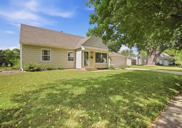 Single family home for sale at 506 17th Street SW, Austin, MN 55912 | MLS# 7143569