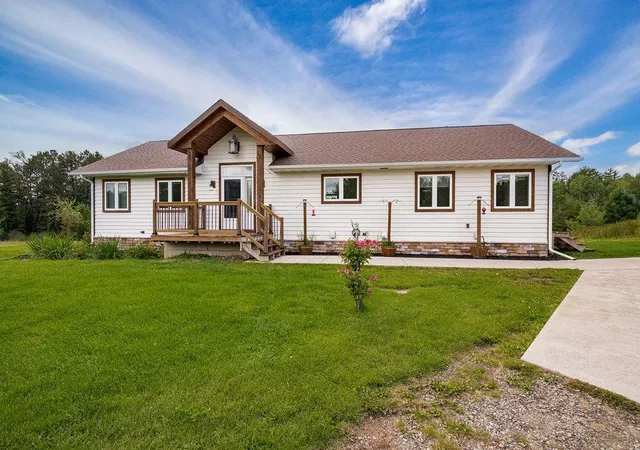 Photo 3 of Single family home for sale at 5635 Lane 55, Aurora, MN 55705 | MLS# 7143574 | Listing updated on 2026-09-20