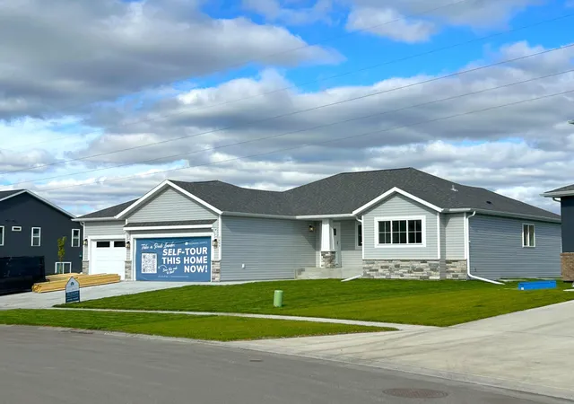 Photo 1 of Single family home for sale at 1409 66th Avenue S, Fargo, ND 58104 | MLS# 7143601 | Listing updated on 2026-10-28