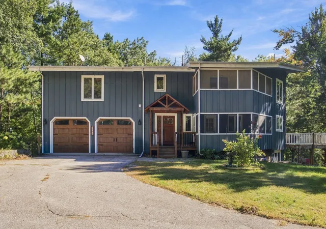 Photo 3 of Single family home for sale at 38414 County Rd 150, Frazee, MN 56544 | MLS# 7143602 | Listing updated on 2026-10-05