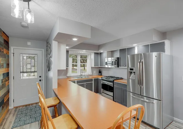 Photo 3 of Single family home for sale at 19505 Owen Ave, Hastings, MN 55033 | MLS# 7143609 | Listing updated on 2026-09-16