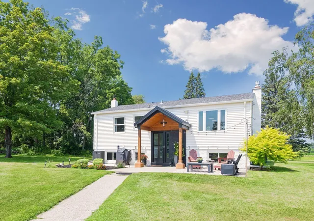 Photo 2 of Single family home for sale at 18061 Langford Blvd, Jordan, MN 55352 | MLS# 7143612 | Listing updated on 2026-09-25
