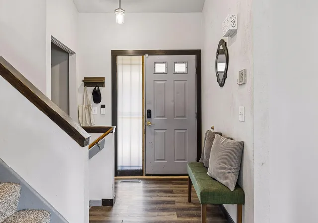 Photo 2 of Single family home for sale at 521 Central Ave W, Saint Paul, MN 55103 | MLS# 7143613 | Listing updated on 2026-10-06