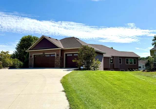Photo 3 of Single family home for sale at 1614 Quie Ln, Northfield, MN 55057 | MLS# 7143617 | Listing updated on 2026-10-08