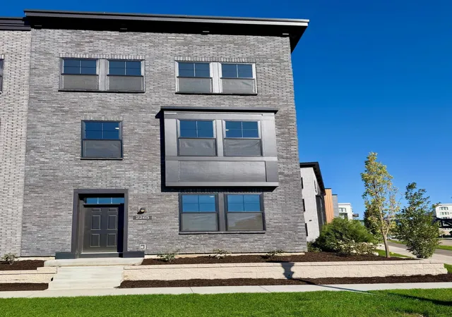 Photo 3 of Single family home for sale at 2265 Beechwood Ave, Saint Paul, MN 55116 | MLS# 7143626 | Listing updated on 2026-10-04