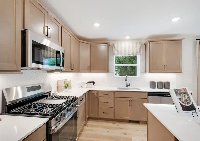 Photo 3 of Single family home for sale at 1149 Annagaire Curv, Rosemount, MN 55068 | MLS# 7143644 | Listing updated on 2026-10-22
