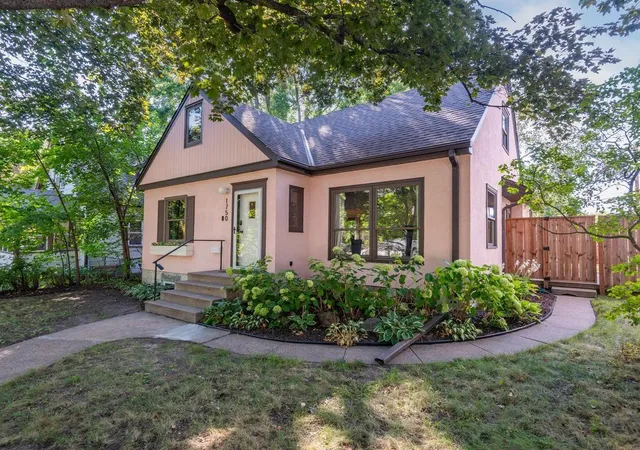 Photo 2 of Single family home for sale at 1750 Field Ave, Saint Paul, MN 55116 | MLS# 7143669 | Listing updated on 2026-09-18