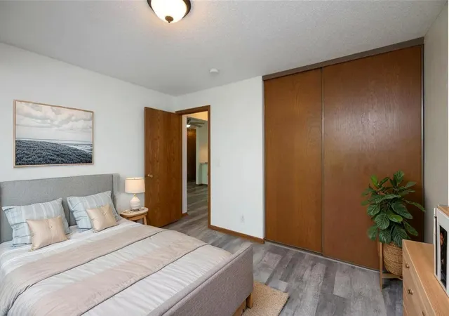 Photo 4 of Condo for sale at 353 Belvidere St E #353B, Saint Paul, MN 55107 | MLS# 7143682 | Listing updated on 2026-09-23