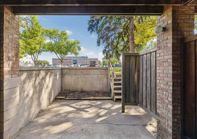 Photo 4 of Condo for sale at 6423 Colony Way #1B, Minneapolis, MN 55435 | MLS# 7143698 | Listing updated on 2026-09-24