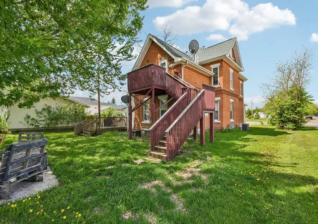 Photo 2 of Single family home for sale at 350 S Bremer Ave, Rush City, MN 55069 | MLS# 7143739 | Listing updated on 2026-09-15