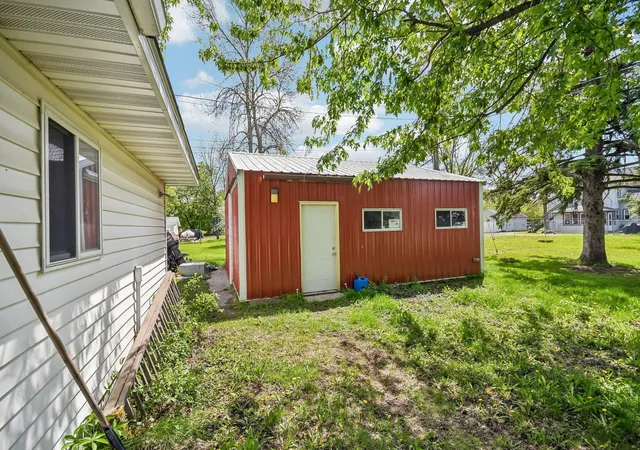 Photo 3 of Single family home for sale at 350 S Bremer Ave, Rush City, MN 55069 | MLS# 7143739 | Listing updated on 2026-09-15