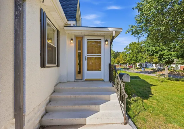 Photo 3 of Sale Pending at 5216 33rd Avenue S, Minneapolis, MN 55417 | MLS# 7143743 | Listing updated on 2026-10-08