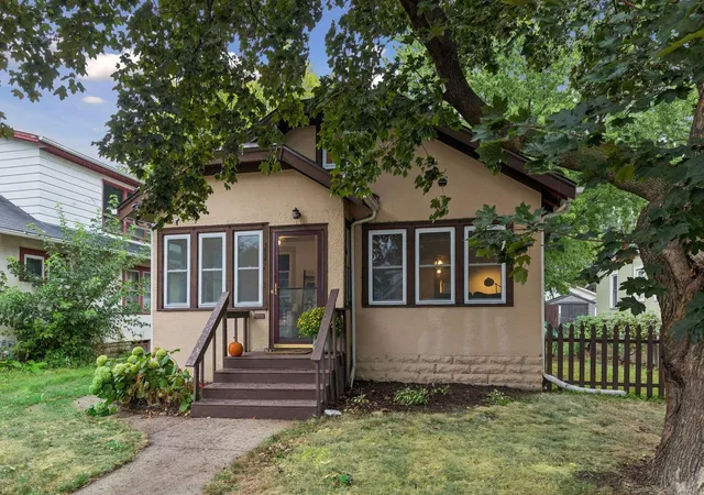 Photo 2 of Sale Pending at 3821 29th Avenue S, Minneapolis, MN 55406 | MLS# 7143750 | Listing updated on 2026-10-03