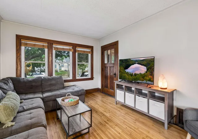 Photo 4 of Single family home for sale at 3821 29th Avenue S, Minneapolis, MN 55406 | MLS# 7143750 | Listing updated on 2026-09-18
