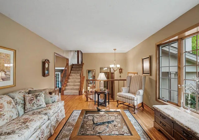 Photo 4 of Single family home for sale at 712 Highland Dr, New Prague, MN 56071 | MLS# 7143763 | Listing updated on 2026-09-28