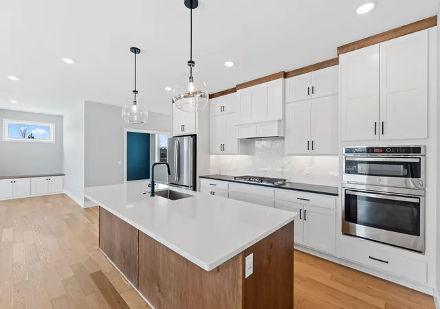 Photo 2 of Single family home for sale at 635 Parkside Ct, Saint Paul, MN 55123 | MLS# 7143776 | Listing updated on 2026-10-16