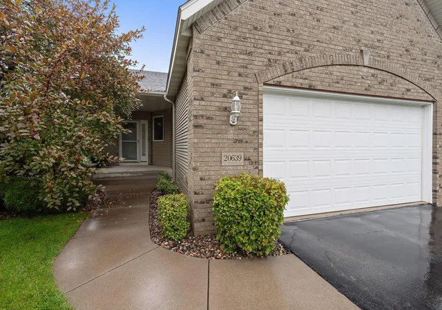 Photo 2 of Single family home for sale at 20639 Kearney Path, Lakeville, MN 55044 | MLS# 7143788 | Listing updated on 2026-09-20