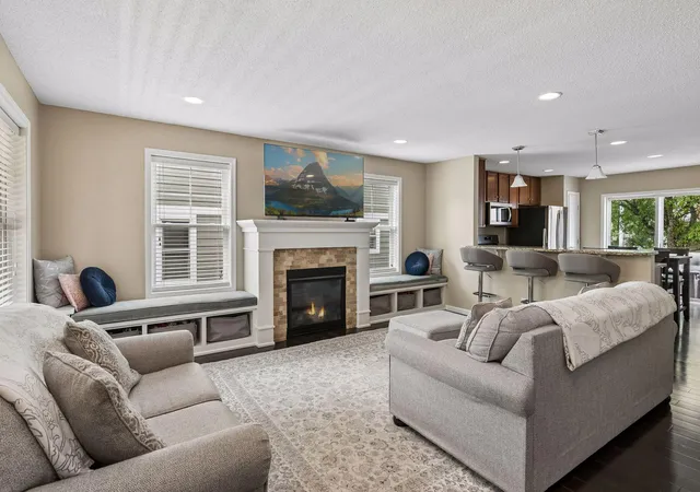 Photo 1 of Single family home for sale at 611 Whitall St, Saint Paul, MN 55130 | MLS# 7143790 | Listing updated on 2026-09-16