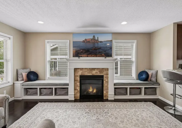 Photo 3 of Single family home for sale at 611 Whitall St, Saint Paul, MN 55130 | MLS# 7143790 | Listing updated on 2026-09-20
