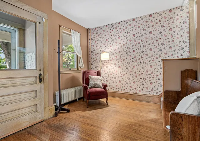 Photo 3 of Single family home for sale at 1603 Laurel Ave, Saint Paul, MN 55104 | MLS# 7143802 | Listing updated on 2026-10-08