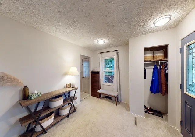 Photo 4 of Sale Pending at 713 Cedar Ave, Albert Lea, MN 56007 | MLS# 7143804 | Listing updated on 2026-09-29