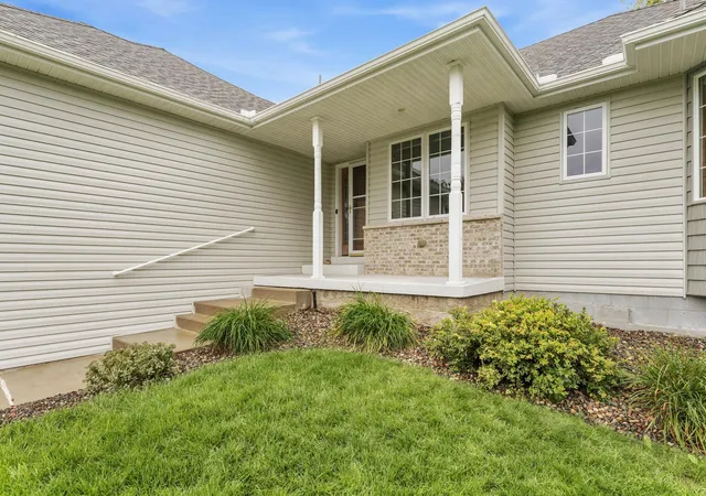 Photo 2 of Single family home for sale at 22048 Elston Ave, Forest Lake, MN 55025 | MLS# 7143827 | Listing updated on 2026-09-21