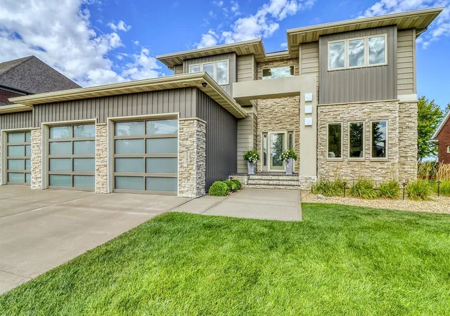 Photo 4 of Sale Pending at 4345 Beach Ln S, Fargo, ND 58104 | MLS# 7143833 | Listing updated on 2026-10-10