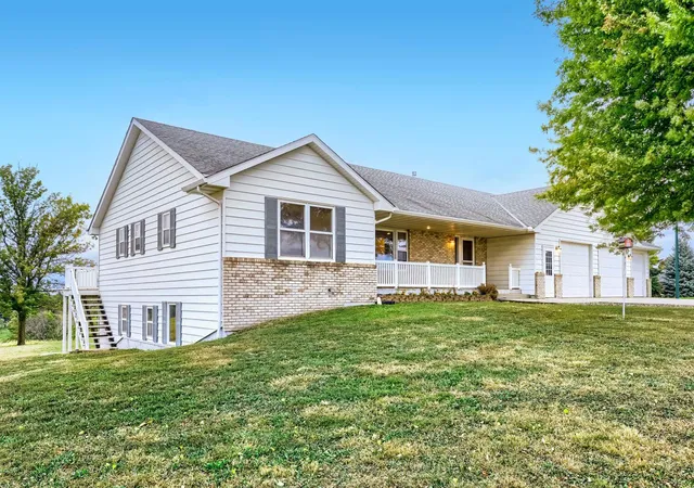 Photo 1 of Single family home for sale at 7030 Dahlgren Rd, Chaska, MN 55318 | MLS# 7143849 | Listing updated on 2026-09-23