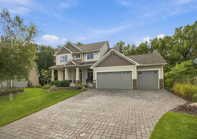Photo 3 of Single family home for sale at 642 Woodland Way, Saint Paul, MN 55123 | MLS# 7143857 | Listing updated on 2026-09-29
