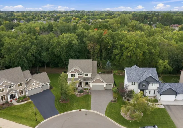 Photo 4 of Single family home for sale at 642 Woodland Way, Saint Paul, MN 55123 | MLS# 7143857 | Listing updated on 2026-09-29