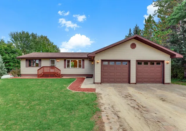 Photo 3 of Single family home for sale at 58239 222nd Street, Litchfield, MN 55355 | MLS# 7143859 | Listing updated on 2026-10-20
