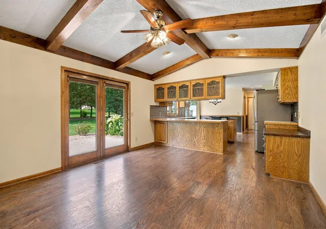 Photo 4 of Single family home for sale at 402 24th Street SW, Austin, MN 55912 | MLS# 7143877 | Listing updated on 2026-09-15