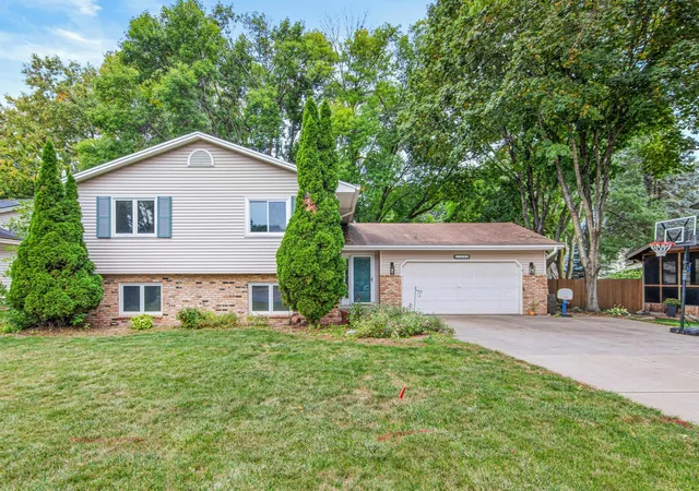 Photo 1 of Single family home for sale at 13008 Penn Ave S, Burnsville, MN 55337 | MLS# 7143884 | Listing updated on 2026-10-01