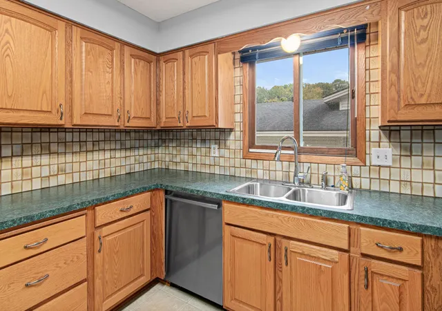 Photo 4 of Single family home for sale at 13008 Penn Ave S, Burnsville, MN 55337 | MLS# 7143884 | Listing updated on 2026-10-01