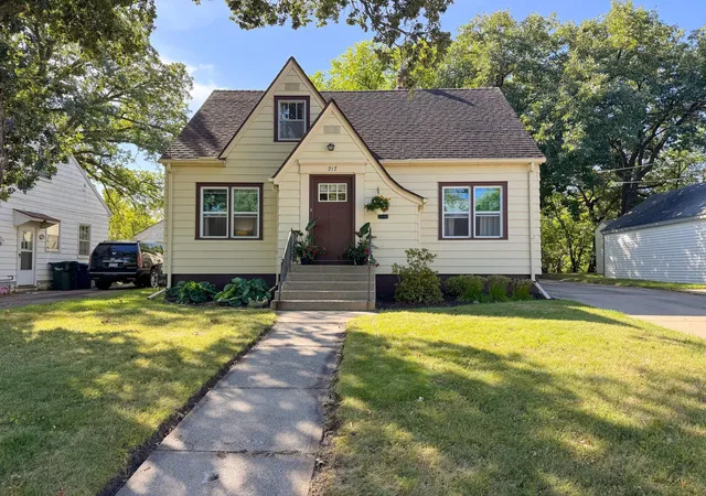 Photo 1 of Single family home for sale at 217 W Church St, Fergus Falls, MN 56537 | MLS# 7143918 | Listing updated on 2026-09-15