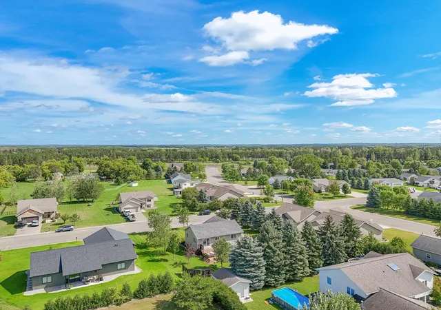 Photo 3 of Single family home for sale at 1207 6th Avenue NW, Perham, MN 56573 | MLS# 7143922 | Listing updated on 2026-09-20