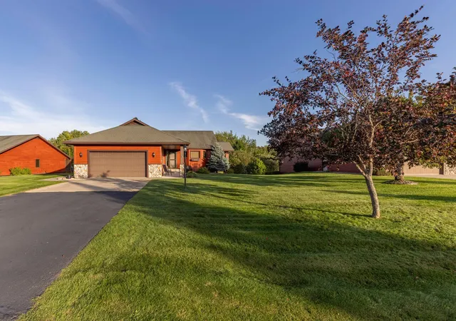 Photo 2 of Single family home for sale at 20150 Sugarbrooke Ln, Cohasset, MN 55721 | MLS# 7143939 | Listing updated on 2026-09-15