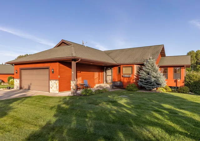 Photo 3 of Single family home for sale at 20150 Sugarbrooke Ln, Cohasset, MN 55721 | MLS# 7143939 | Listing updated on 2026-09-15