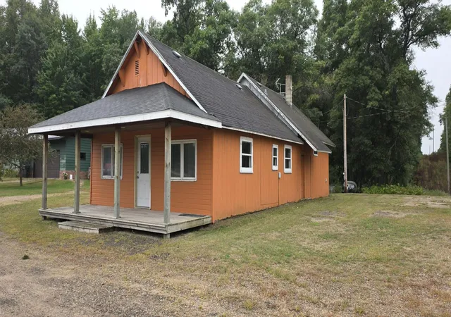 Photo 2 of Single family home for sale at 33885 Highway 10, Motley, MN 56466 | MLS# 7143947 | Listing updated on 2026-09-16